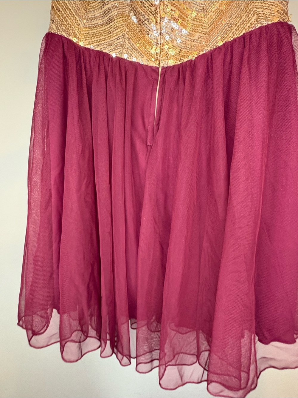 Deb Y2K NWT Gold Sequin Bodice & Burgundy Tulle Homecoming Dress Size 13 - Picture 5 of 7